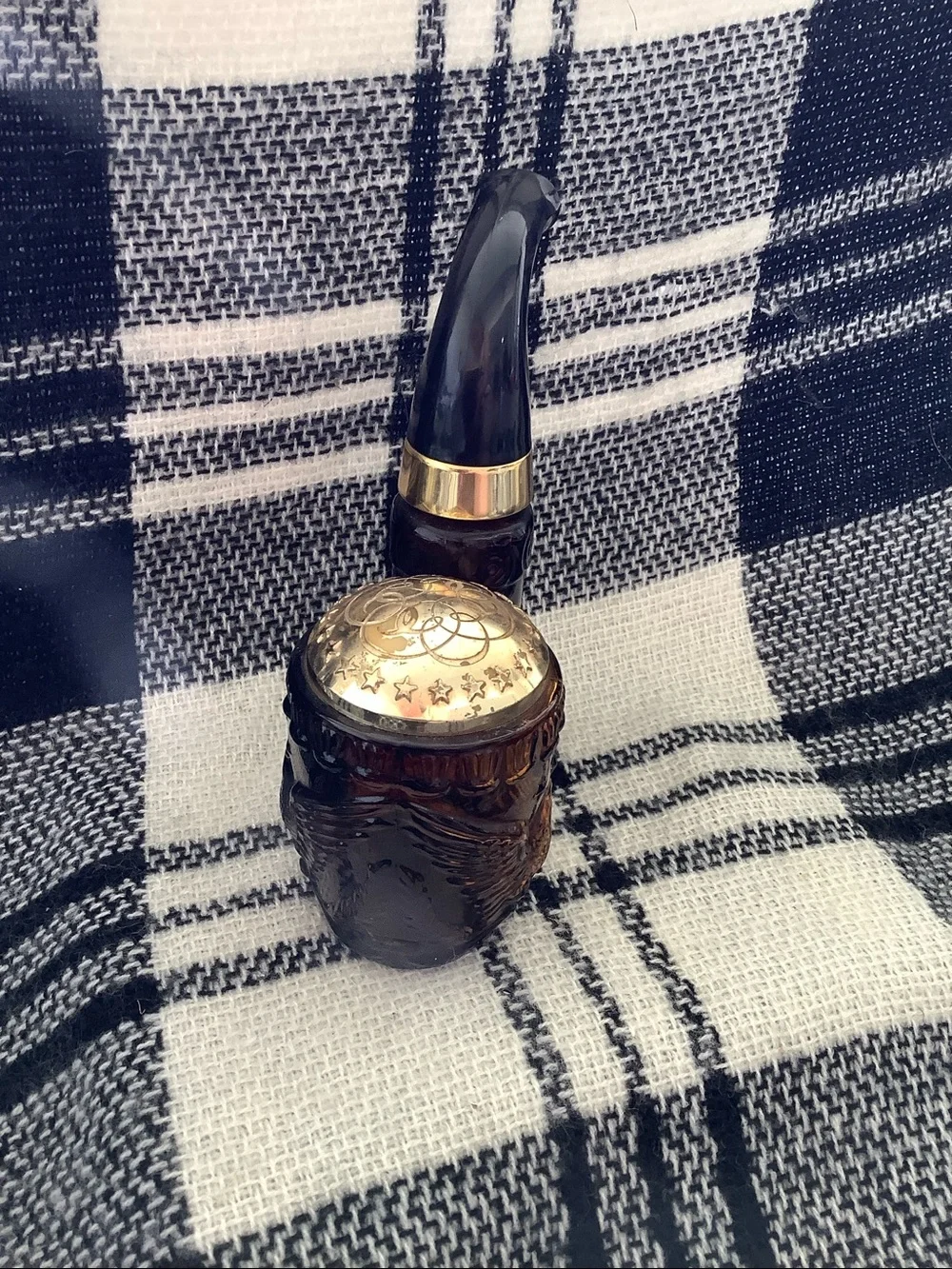 Avon American Eagle Stamped Shaped Collectors Edition Bottle